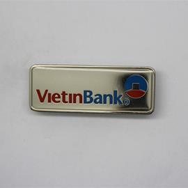 Sản xuất bảng tên đeo áo kim loại - IN ẤN HOÀNG LONG