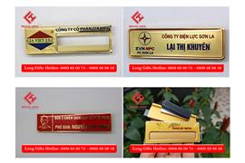 Bảng tên cài áo tại Long Gifts