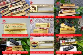 Bảng tên đeo áo kim loại Long Gifts